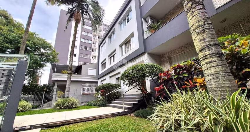 Apartamento 3 quartos, 1 vaga, 2 banheiros, junto a SOGIPA!