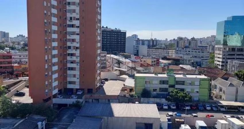 Apartamento 2 dormitórios no Bairro Santana em Porto Alegre.