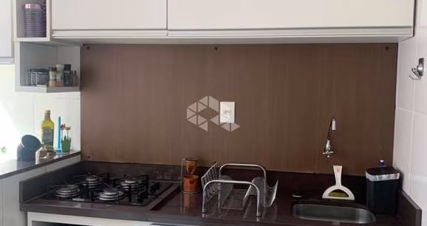 Apartamento no bairro Teresópolis,2 dormitórios  Semi mobiliado.