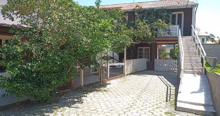 Crédito Real  vende  Pousada familiar em Ponta das Canas Florianópolis/SC