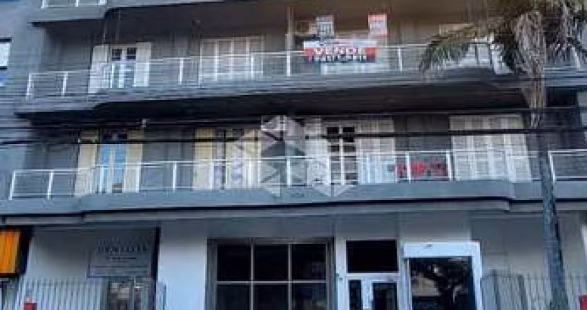 Apartamento com 3 dormitórios com suíte lno bairro farroupilha.