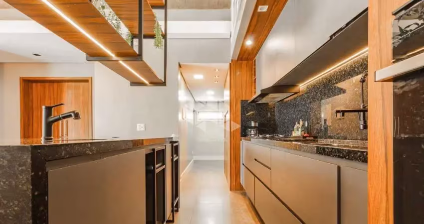 Casa em Condomínio, 243,35m² com 4 dormitórios em Canela