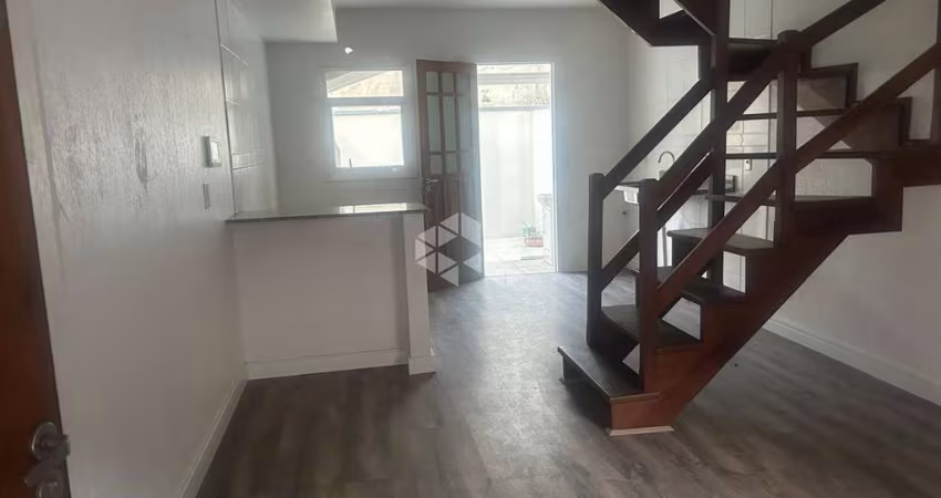 Casa em  condominio desocupada com 3 dormorios no Bairro Camaqua na zona Sul do Porto Alegre/RS