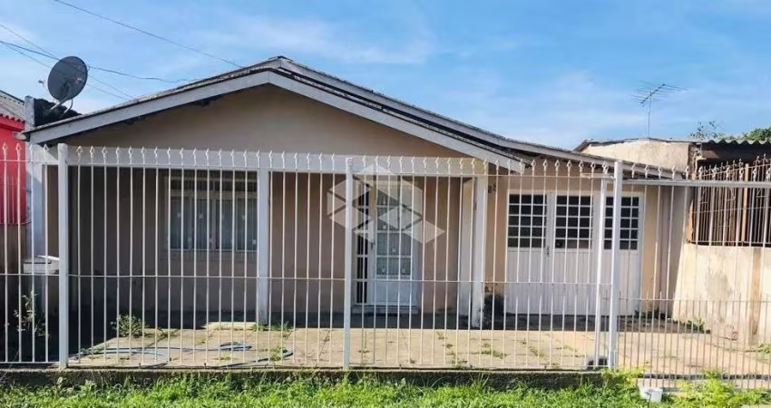 CASA TRÊS DORMITÓRIOS EM VIAMÃO.