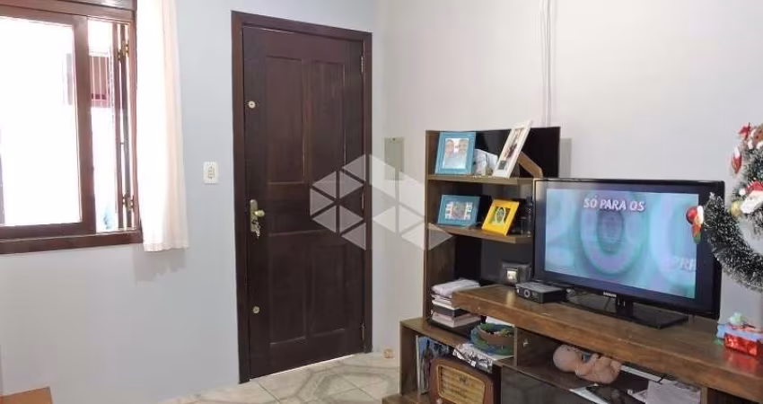 Sobrado 2 com dormitórios e 1 vaga de garagem no Cidade Nova