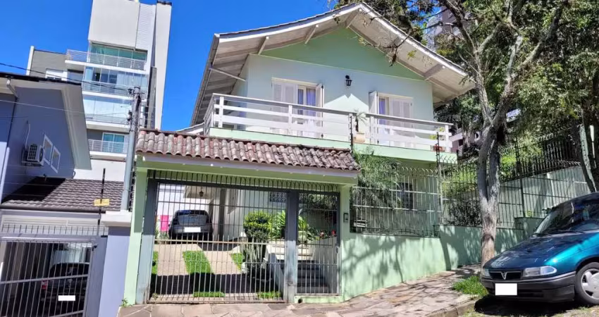 Casa com 3 quartos à venda na Rua Adalberon Cruz, 172, Bela Vista, Caxias do Sul