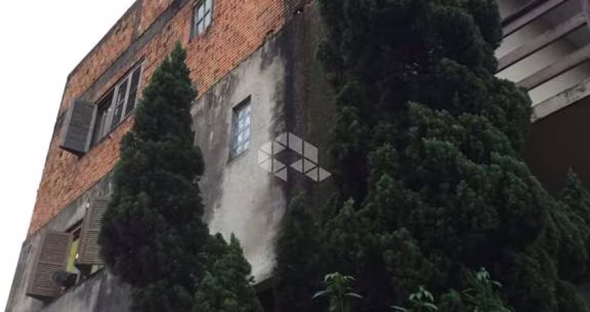 Prédio Comercial de 535m²  no bairro Partenon em Poa.
