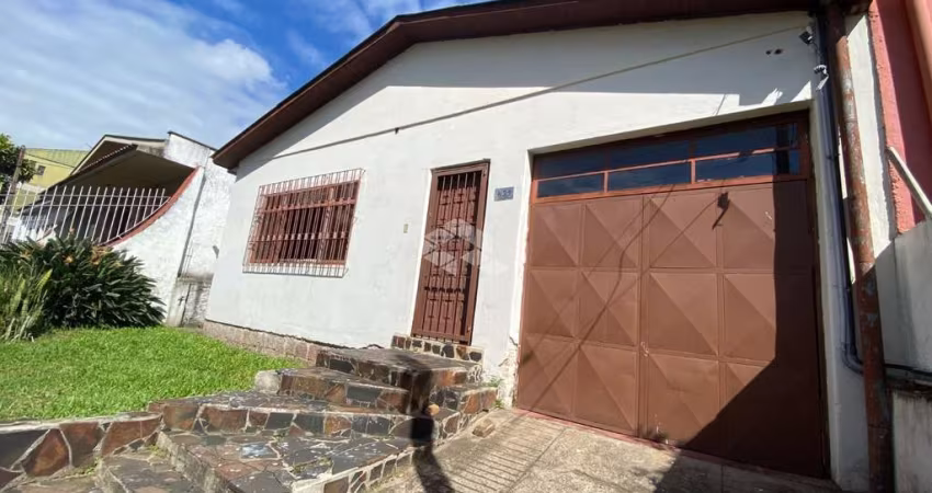 Casa de 03 dormitórios e 01 vaga com 95m² no bairro Jardim Itú em Poa.