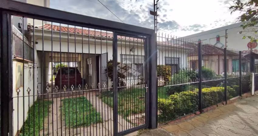 Casa em excelente localização em frente ao bourbon ipiranga.