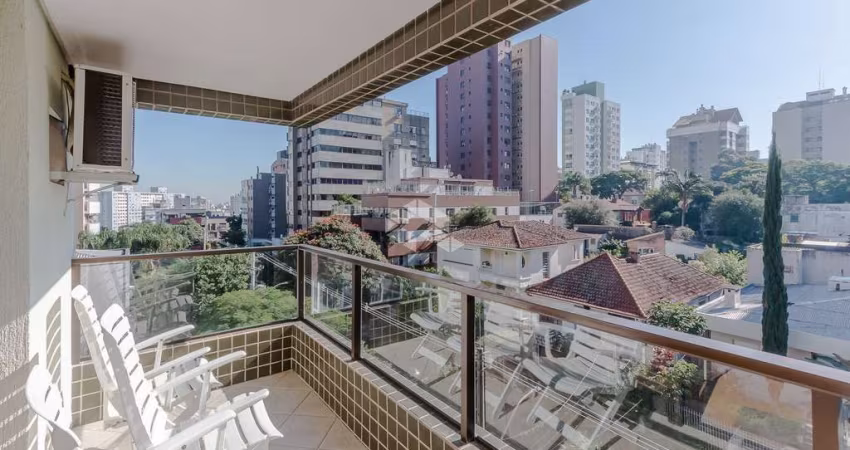Apartamento com 3 Dormitórios/quartos e 2 box/vagas à venda no Bairro Jardim Botânico em Porto Alegre
