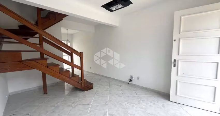 Casa em condomínio fechado com 2 quartos à venda na Avenida José Aloísio Filho, 889, Humaitá, Porto Alegre