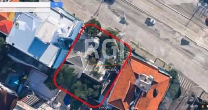 Terreno de 330 m2 no Bairro Auxiliadora