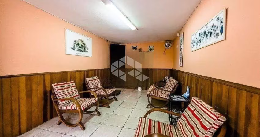Casa comercial à venda na Avenida Protásio Alves, 2770, Petrópolis, Porto Alegre