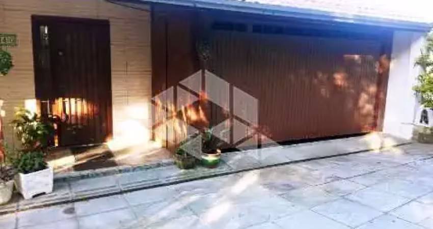 Casa com 4 quartos à venda na Avenida Heitor Vieira, 1410, Belém Novo, Porto Alegre