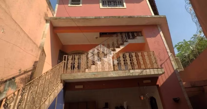 Sobrado á venda - Cidade Líder.