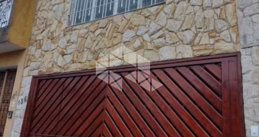 Sobrado à venda, 186m2 por R$ 689.000,00 - Cidade Líder.