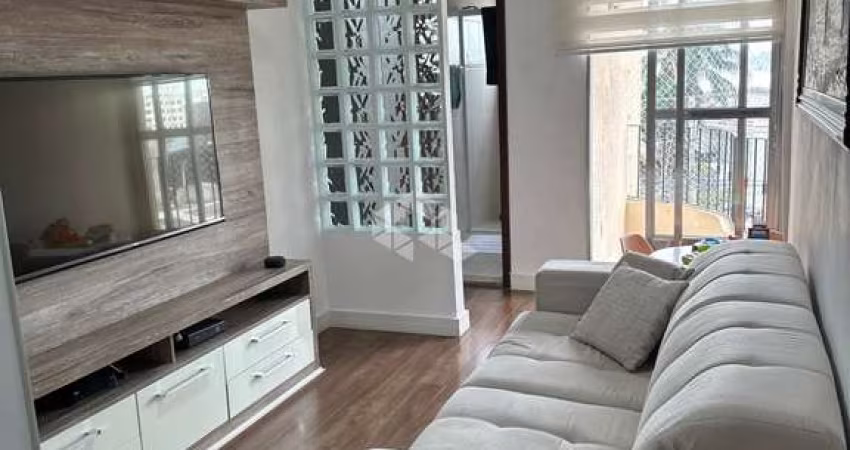 Apartamento a venda na Penha 56,00 m², 2 dormitórios, sala com sacada, 1 vaga de garagem, aceita pet.
