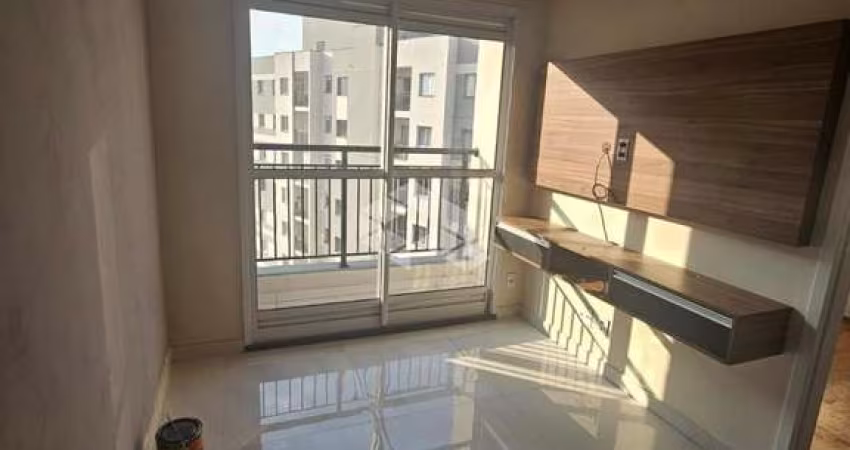 Apartamento á venda na Av. Pires do Rio - Itaquera.