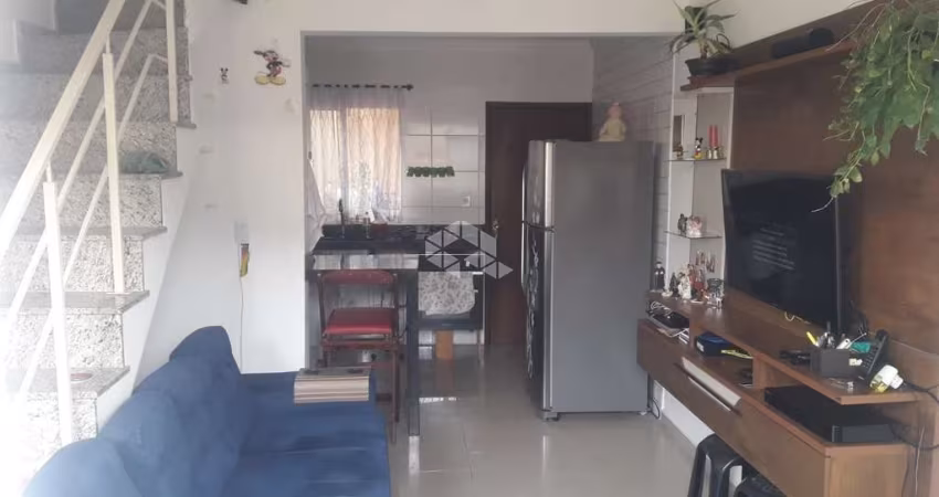 Casa de Condomínio á venda - Itaquera.