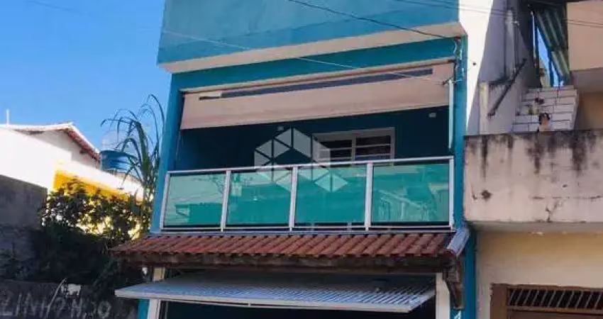 SOBRADO À VENDA EM ITAQUERA  COM SISTEMA SOLAR DE ENERGIA