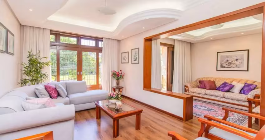 Casa com 4 quartos e 2 banheiros à venda, 296 m² ,10 vagas para carro, bairro jd. sabará em porto alegre.