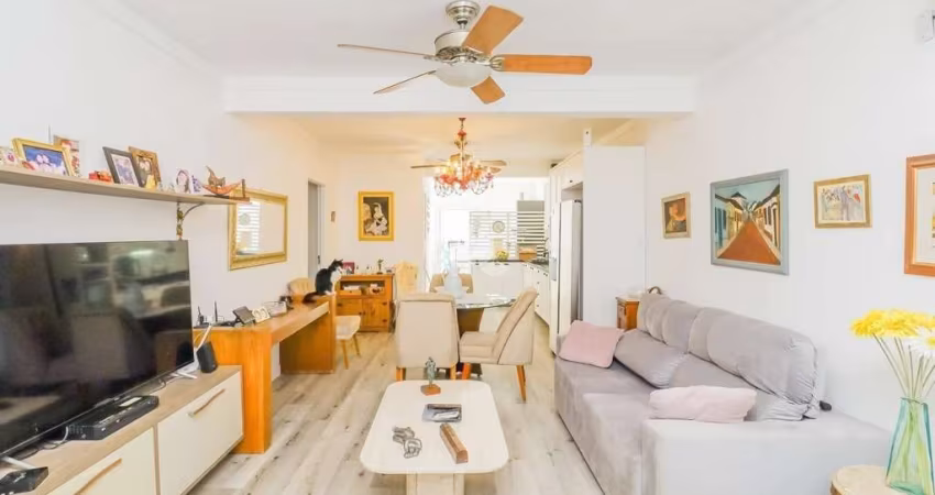 Casa com 153m², 2 quartos, 2 suítes, 2 vagas, no bairro Vila Ipiranga em Porto Alegre.