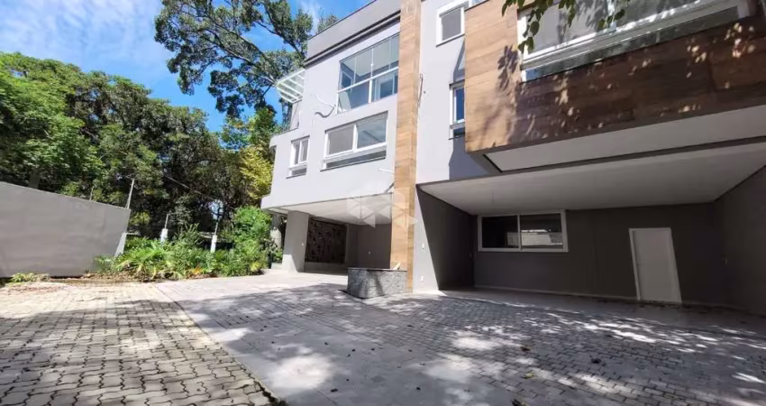 Linda casa em condomínio ás margens do rio guaíba no bairro tristeza.