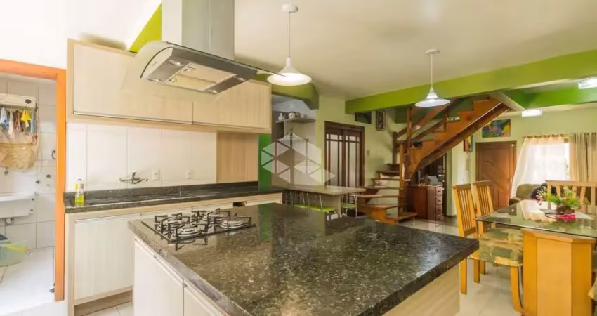 Linda casa 4 dormitórios muito bem localizada próximo ao shopping iguatemi