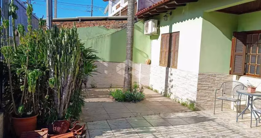 Casa com três quartos, sendo os três com suítes - 150m2- jardim algarve- alvorada