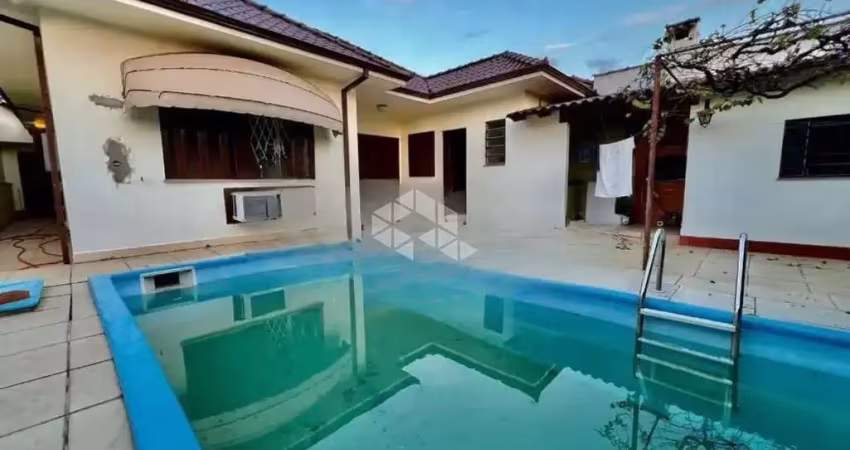 Casa com 3 quartos à venda na Rua Adão Baino, 475, Cristo Redentor, Porto Alegre