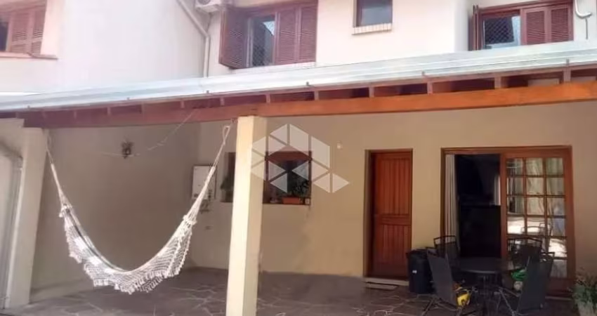 Casa com 3 Quartos à venda 219,92m² - Bairro Espiríto Santo