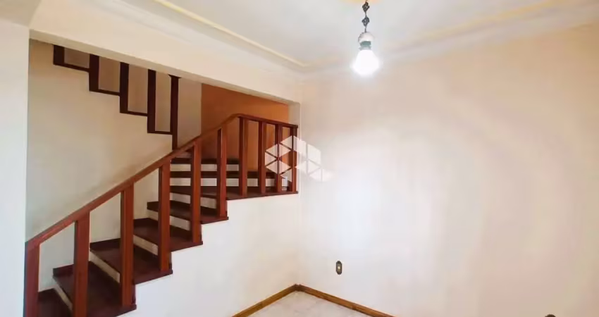 Casa com 3 quartos à venda na Avenida Cruz Alta, 416, Nonoai, Porto Alegre