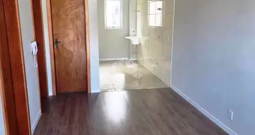 Casa em condomínio toda reformada! 02 dormitórios com 1 vaga de garagem