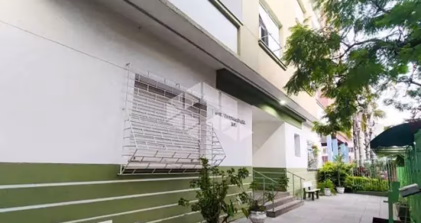 Apartamento ensolarado no coração do bairro bom fim/elevador