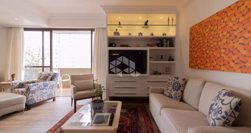 Apartamento com 3 dormitórios (1 suítes) à venda, 170 metros e 2 vagas - Moema - São Paulo/SP