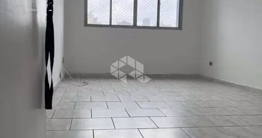 Apto perto do metro são judas, 02 dormitórios e 02 banheiros
