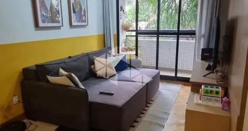 Apartamento à venda em São Paulo-SP, na Vila Andrade. 3 quartos, 1 suíte, 1 sala,  2 banheiros, 1 escritório, Armários, mobiliado, 1 vaga, 69M2
