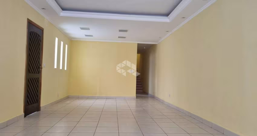Sobrado à venda com 185m², 5 quartos e 2 vagas