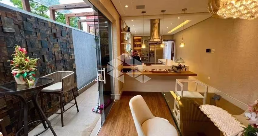 Excelente Casa à venda em SP, bairro Vila Mascote. Com 3 quartos, 1 suíte, 1 closet, 2 salas, 3 banheiros, 2 vagas, Armários, Ar condic, Esp Gourmet e