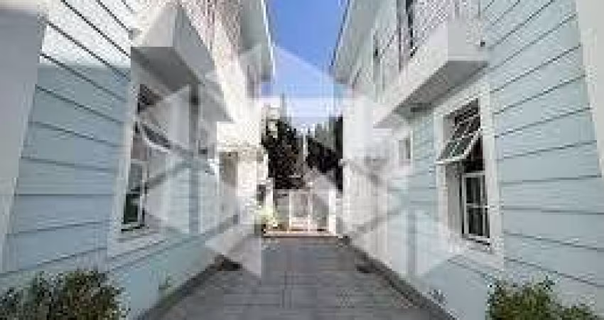 Casa à venda em São Paulo-SP, na Vila da Saúde. 3 quartos, 1 suíte, 2 salas, 2 banheiros, 1 vaga de garagem e 136m² de área. Imperdível!