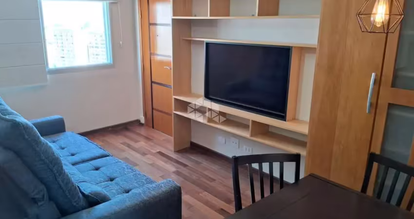 Apartamento reformado, 76  m2 , sendo 02 quartos e 01 vaga, lazer completo, vila mariana.r