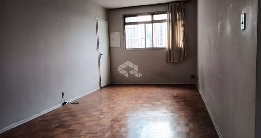 Apartamento 72 m², 02 quartos  em frente ao hospital a.c camargo. próximo as estações vergueiro e são joaquim.