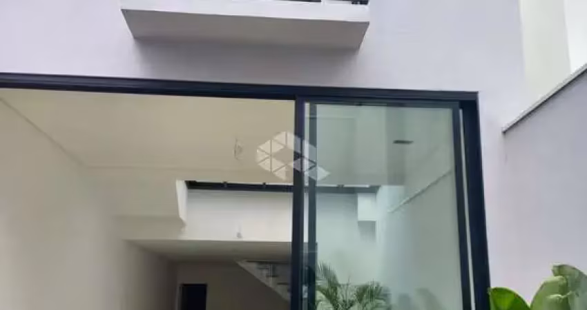 Casa maravilhosa e aconchegante 206 m², sendo 3 suites, e 2 vagas cobertas. rua tranquila, próximo ao parque da aclimação.