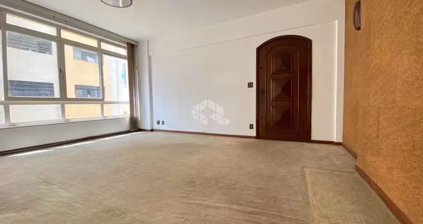Apartamento com 03 quartos e 01 vaga de garagem, no cambuci.