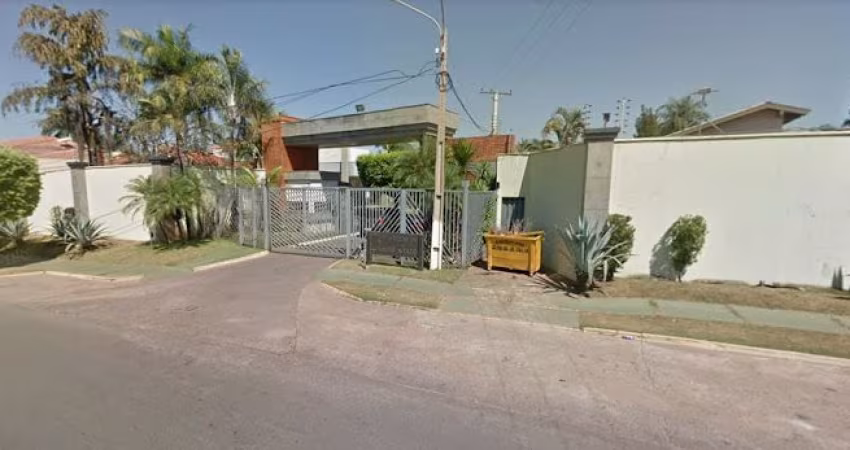 Casa no Condomínio  Altos do Jardim Itália 270m²