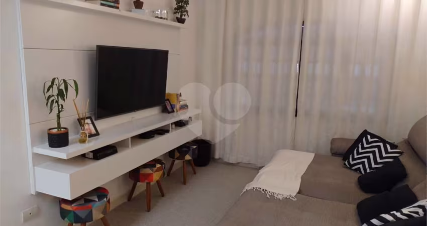 Sobrado a Venda no Jd. Satélite com 3 Dorm suite e 2 vagas