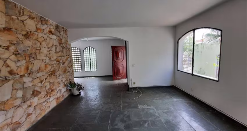 Casa á venda - Bairro Interlagos