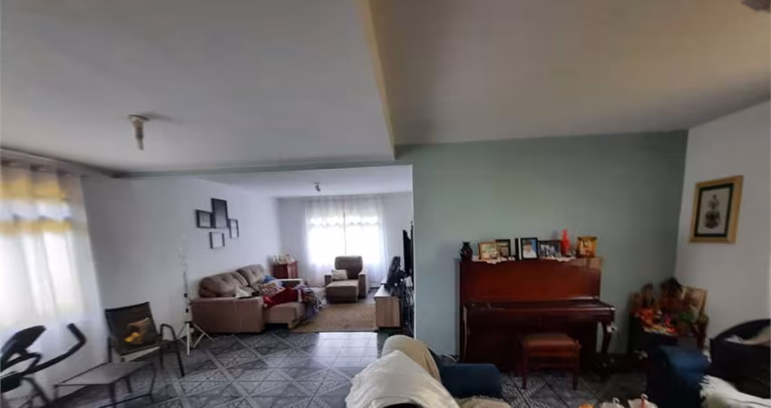 Sobrado á venda - Bairro Interlagos