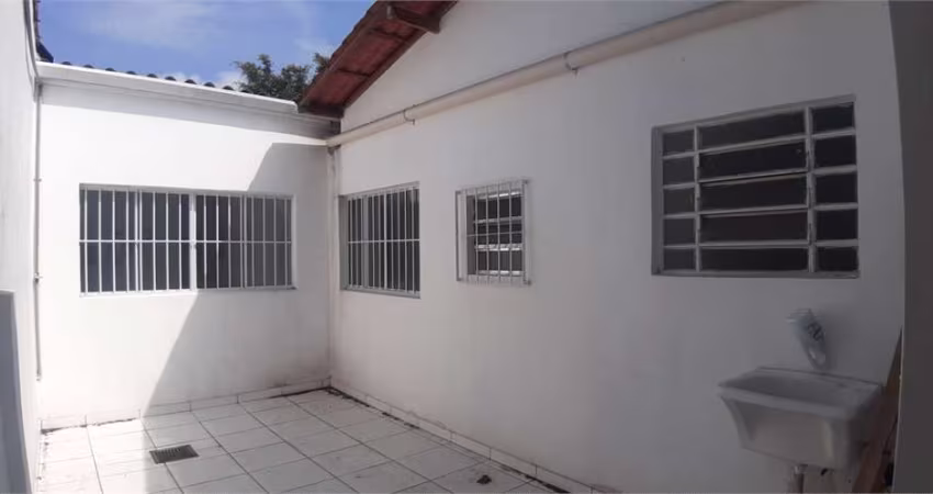 Casa térrea com 08 salas para locação - Região Interlagos