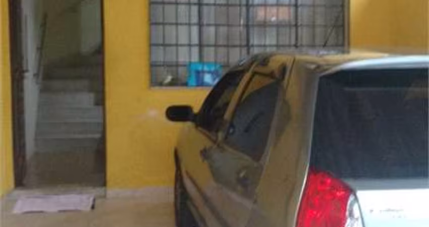 Sobrado a venda no bairro Jardim Regis